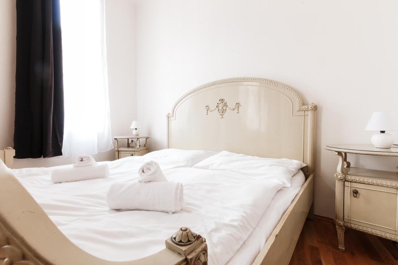 Prague Days - Stylish New Town Apartments Экстерьер фото