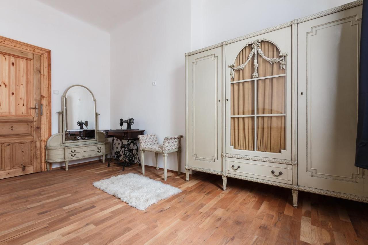 Prague Days - Stylish New Town Apartments Экстерьер фото